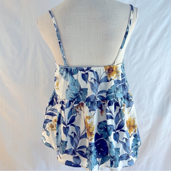 Vine & Love Brand—Blue & Gold Leaf Print Top with Spaghetti Straps/Knotted Front - Picture 4 of 6
